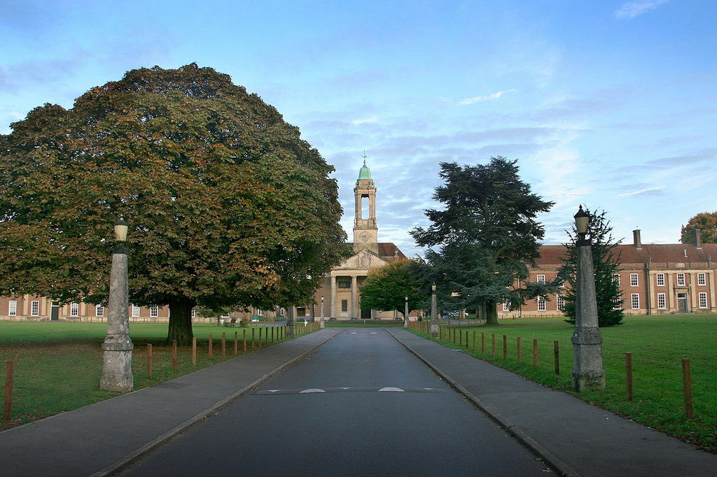 Ashlyns School, Berkhamsted