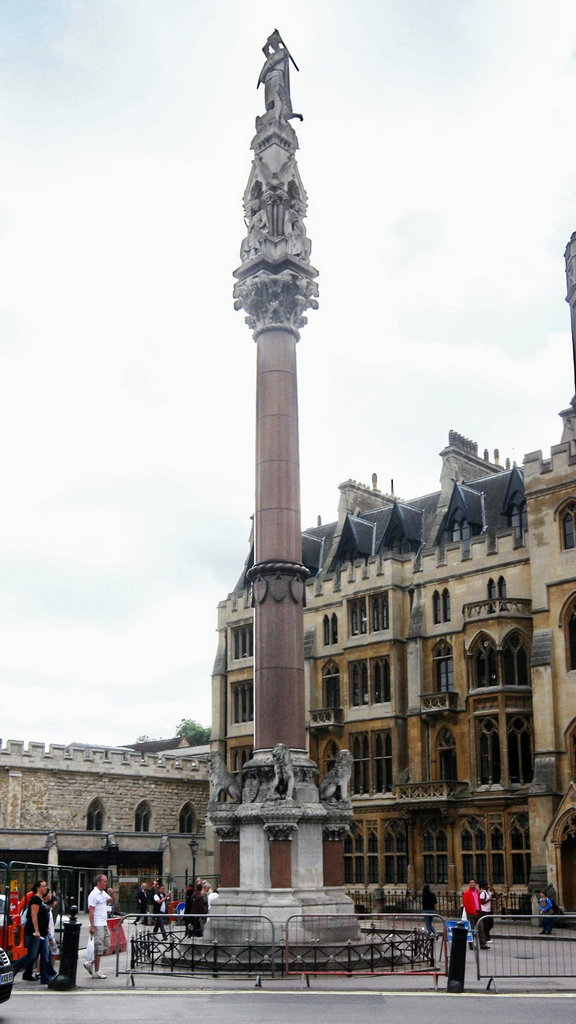 Memorial at Westminster Sanctuary