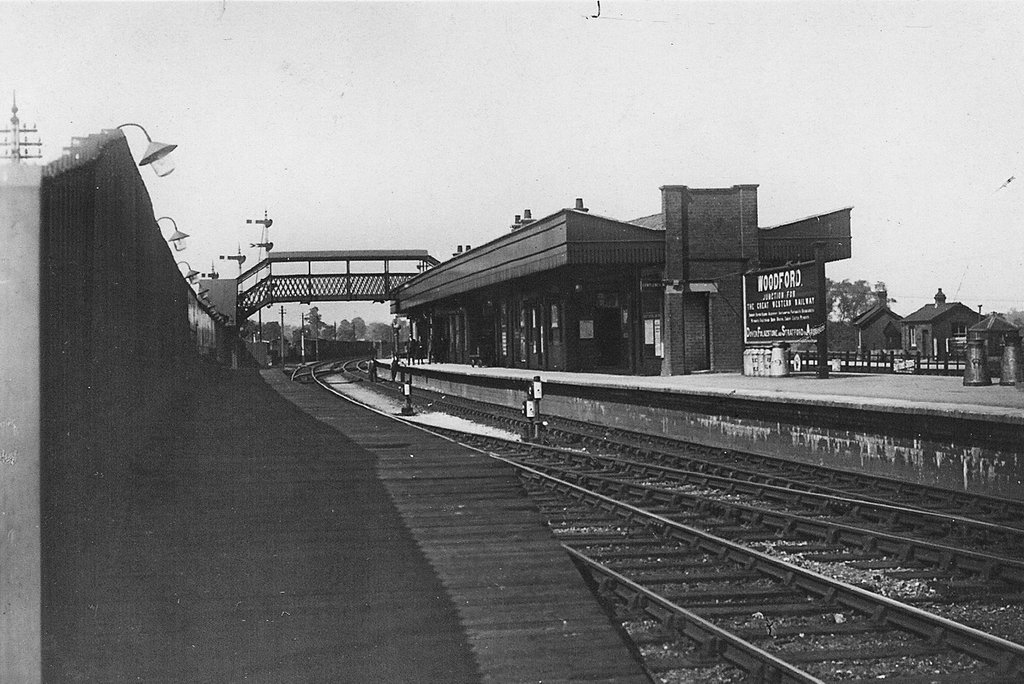 Woodford Halse Railway Station