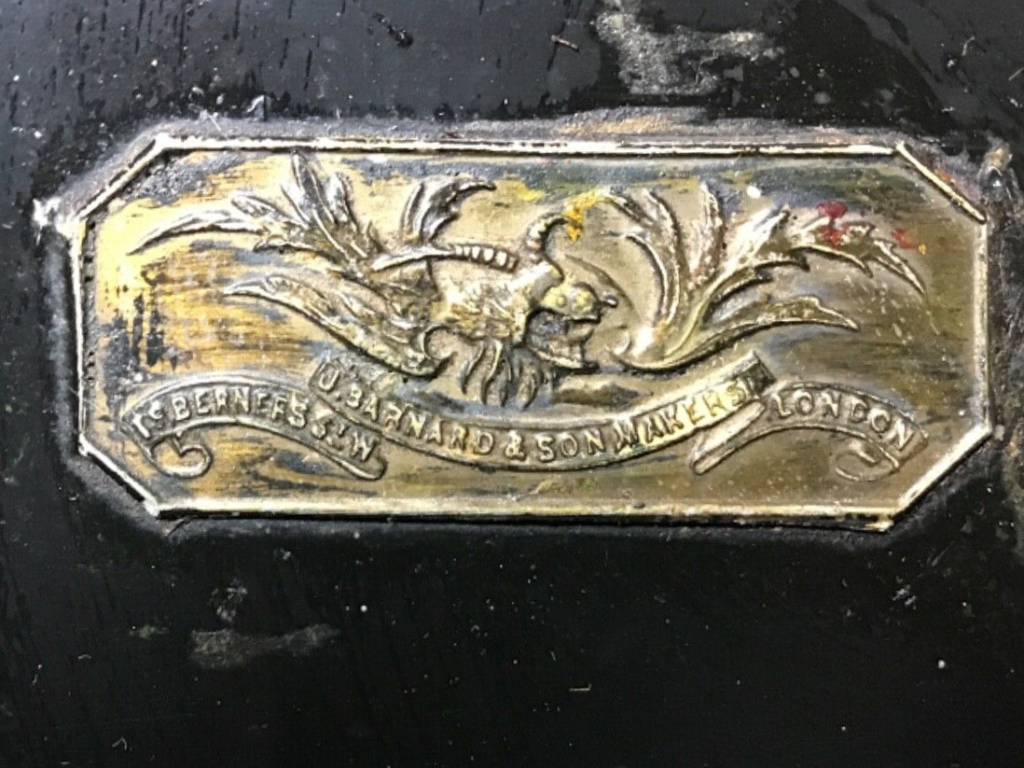 Barnard Paint Box - Maker's Mark (my collection)